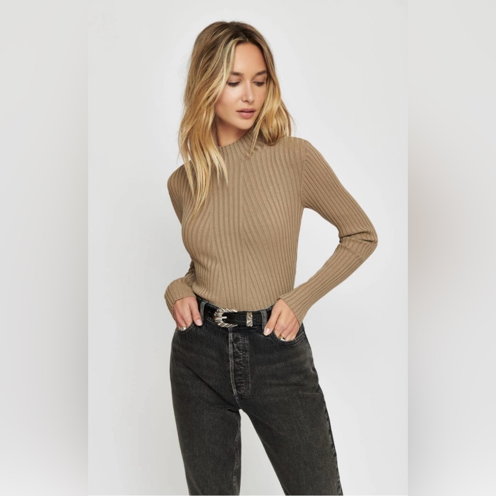 Dynamite Women’s Ribbed Mock Neck Sweater – Taupe – Large – Never Worn